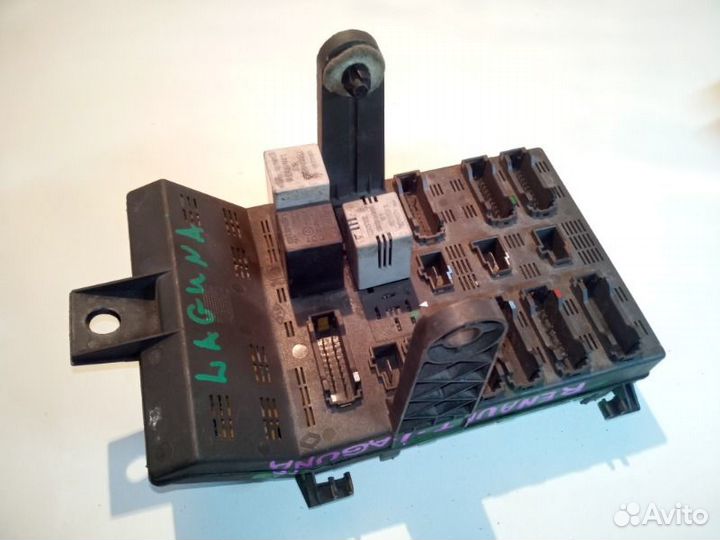 Блок предохранителей Renault Laguna 1 универсал