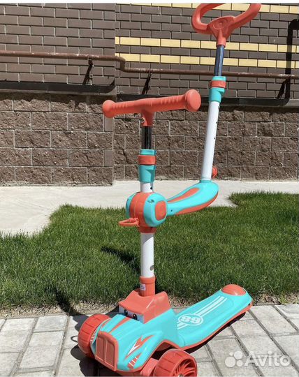 Самокат беговел 3 в 1 новый