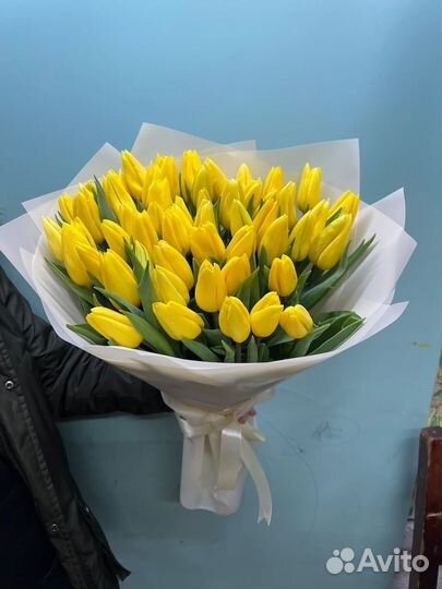 Тюльпаны к 8 марта оптом