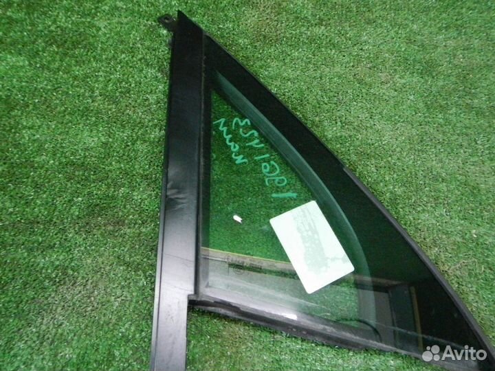 Форточка двери передняя правая VW Touareg 2 NF (20