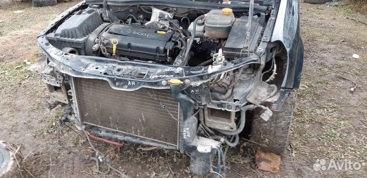 Передняя часть кузова Opel Astra H