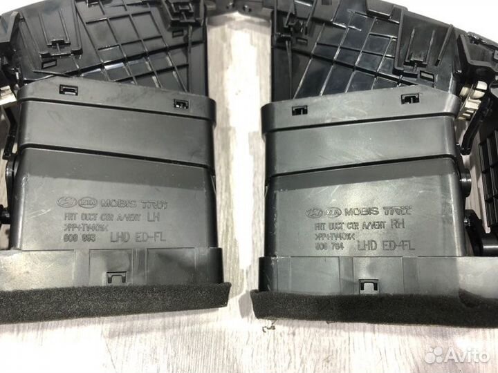 Дефлектор печки центральный Kia Ceed ED G4FA 2011