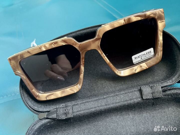 Солнцезащитные очки