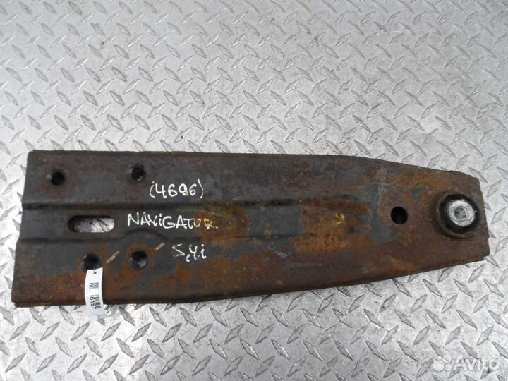 Рычаг задний Lincoln Navigator 2