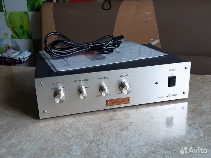 Ламповый предусилитель Sun Audio SVC-200