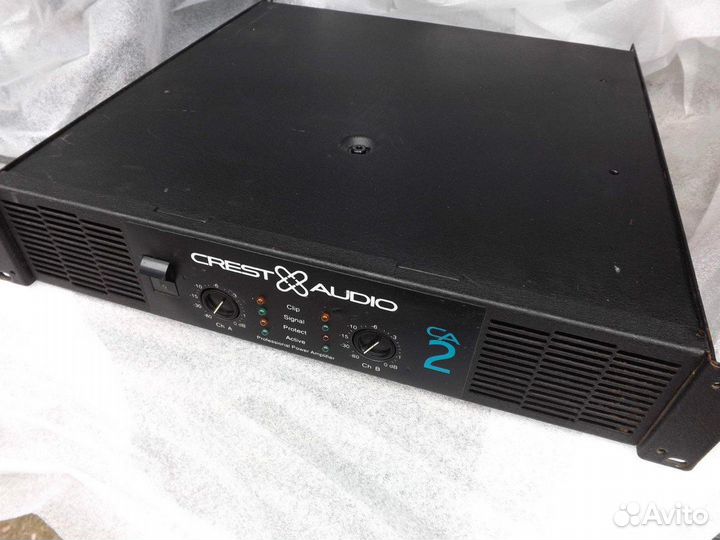 Усилитель мощности Crest Audio CA2