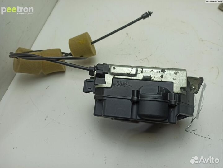 Б/У Б/У Замок багажника 1647400300 mercedes-benz