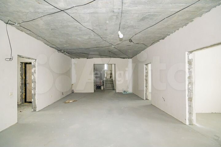 Дом 250 м² на участке 12,7 сот.