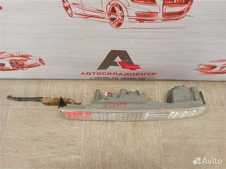 Фонарь правый Nissan Cube 2007-2008