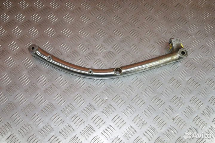 Крепление крыла Suzuki Intruder 400