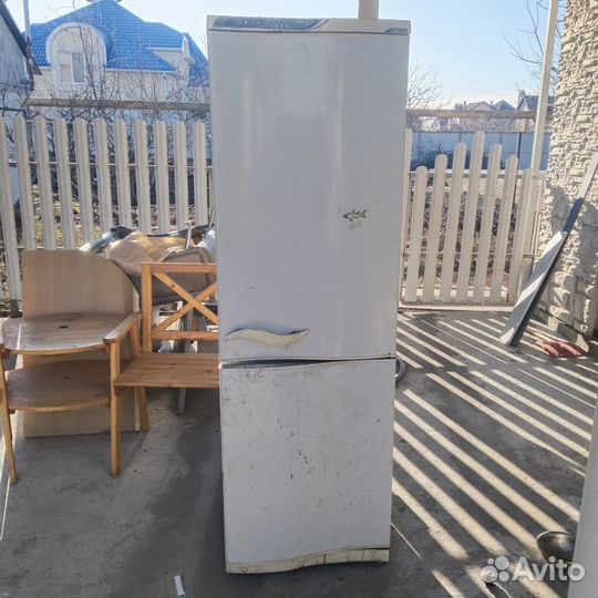 Холодильник бу