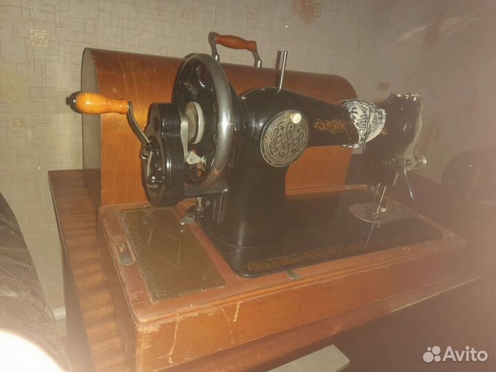 Швейная машинка пмз им. Калинина