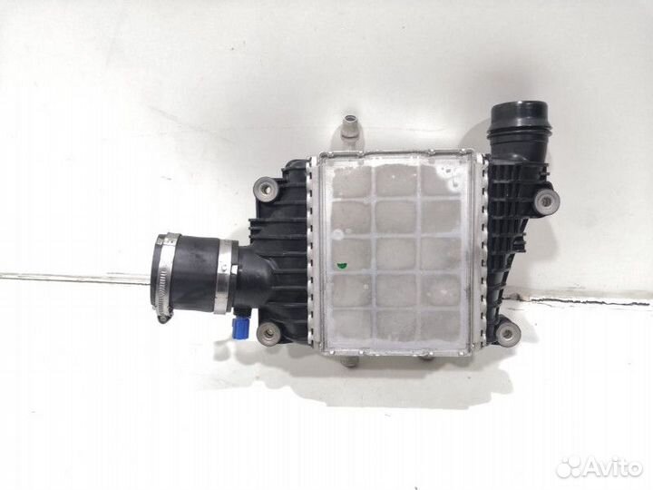 Интеркулер Jaguar F-Pace 2020 GX736K775AE