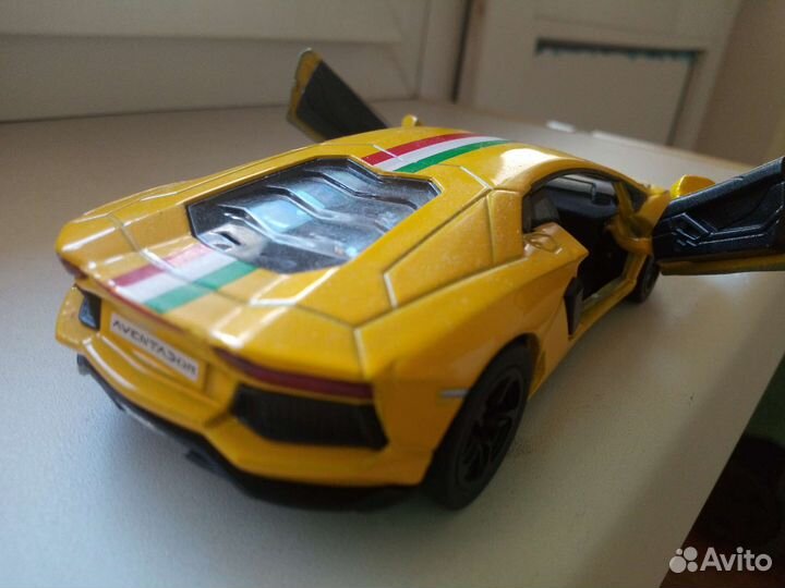 Ломбаргини Авентадор