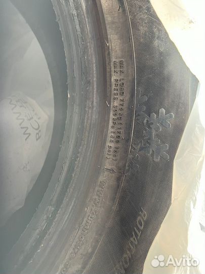 Kumho I'Zen KW31 235/55 R17