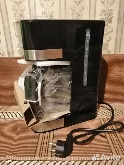 Кофеварка новая