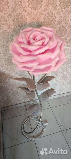 Ростовая роза. Торшер