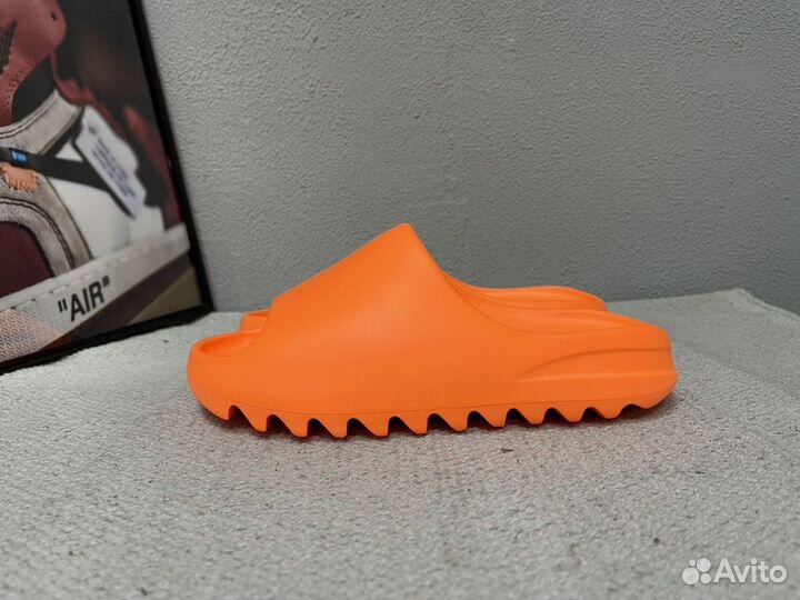 Шлепки Adidas Yeezy Slide