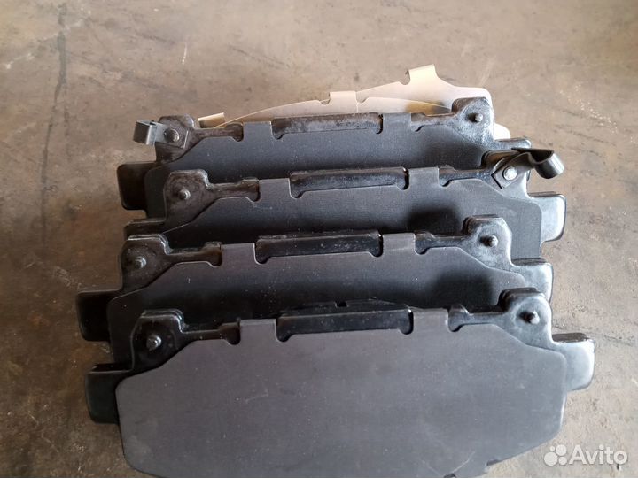 Тормозные колодки E9 1390 02-0852S