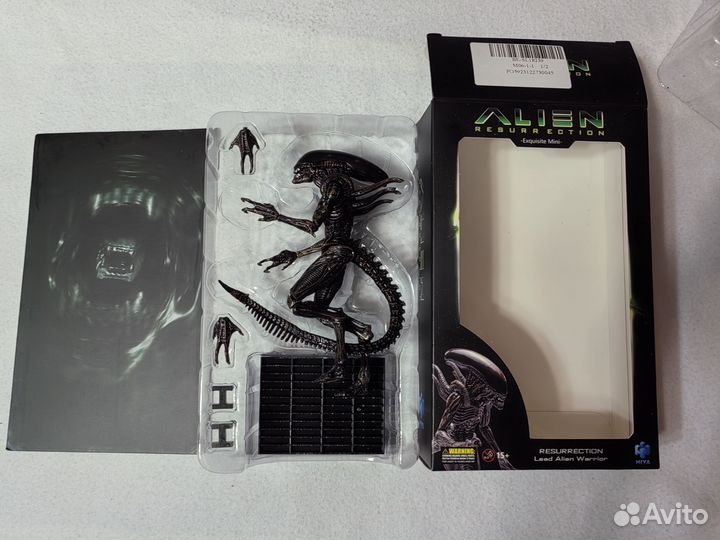 Hiya Toys Alien фигурка Чужой масштаб 1:18