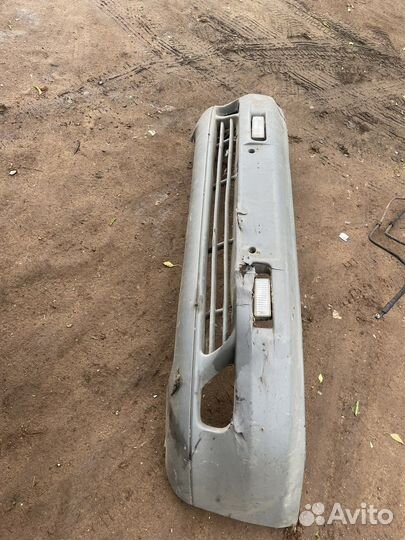 Передний бампер Мерседес Вито 638