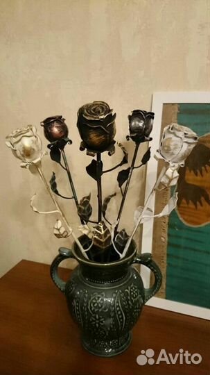 Розы кованные прекрасный и незабываемый подарок на