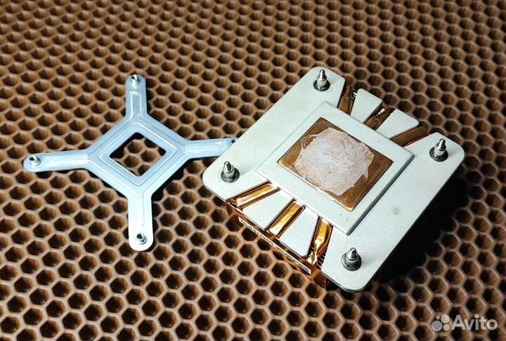 Медный радиатор 775 сокет с бэкплейтом