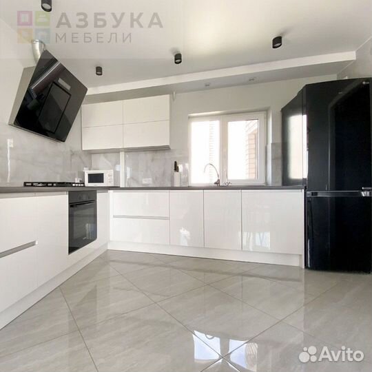 Модные кухни. Кухонные гарнитуры на заказ