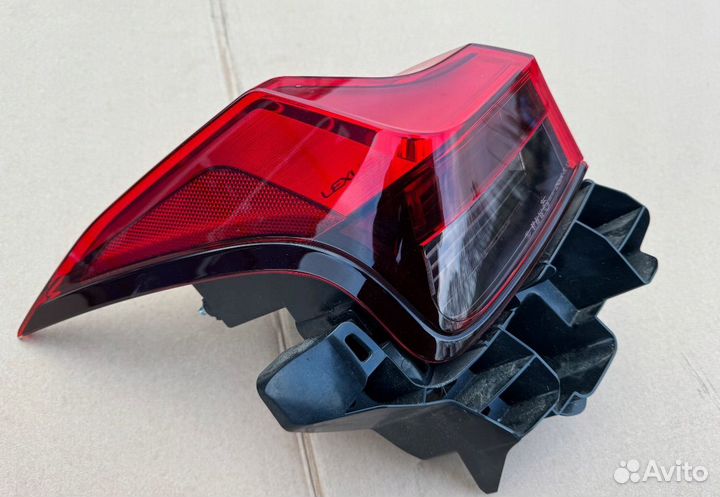 Крыло заднее lexus UX