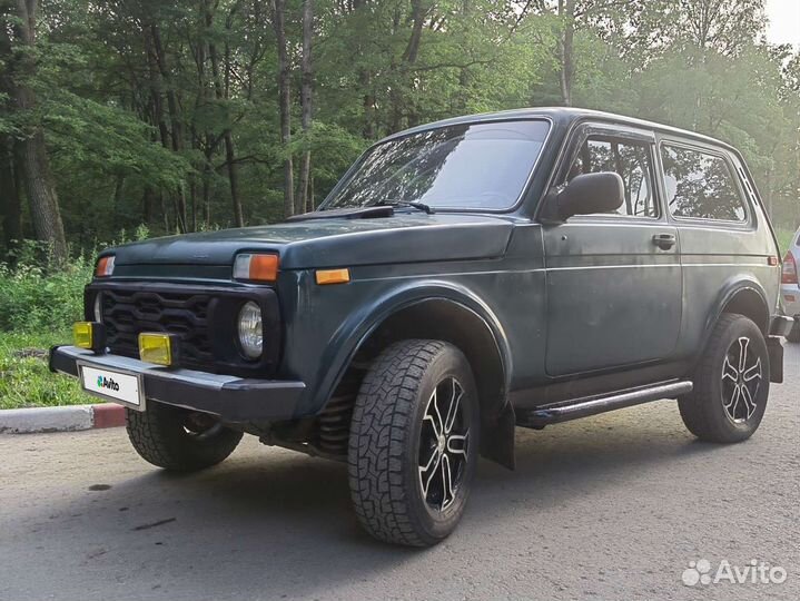 LADA 4x4 (Нива) 1.7 МТ, 2002, 130 000 км