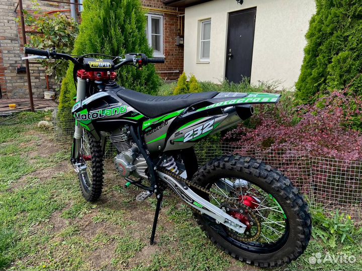 Motoland XT 250 HS (172FMM-4v) Мотоцикл Кросс