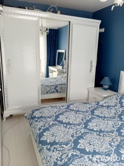 Спальный гарнитур