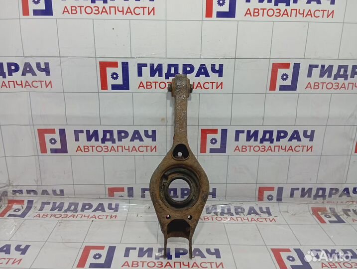 Рычаг задний нижний левый Hyundai i30 (GD) 55210-A6100