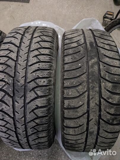 Bridgestone Ice Cruiser 7000 205/55 R16 91T