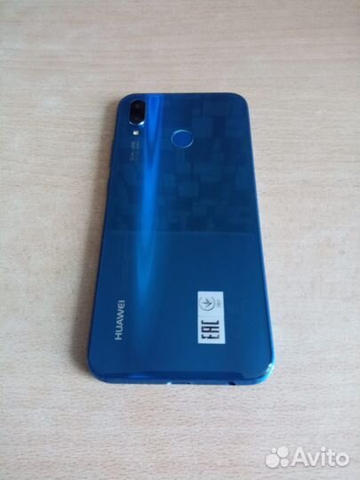 HUAWEI P20 Lite, 4/64 ГБ