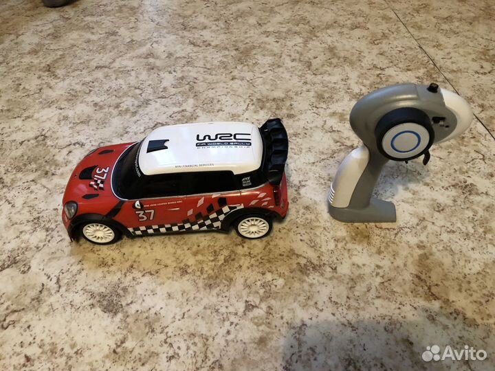 Автомобили на радиоупралении