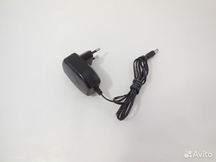 Блок питания универсальный 5В 1А с штекером 5.5*2