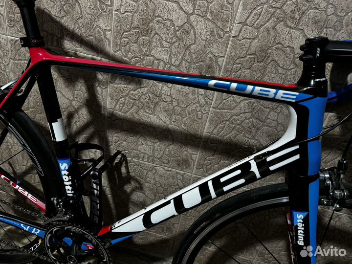 Шоссейный карбоновый велосипед Cube