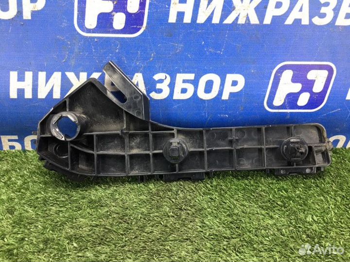 Кронштейн бампера передний левый Lexus Lx 570