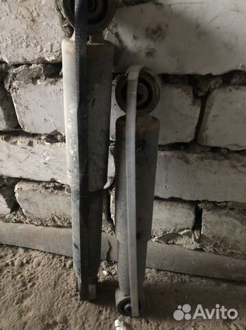 Амортизароты б/у оригинал VW Caddy 3-4