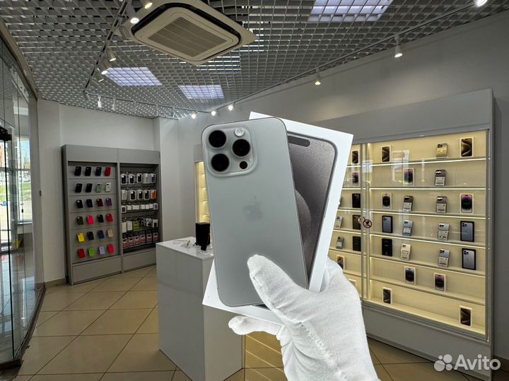 iPhone 15 Pro, 256 ГБ
