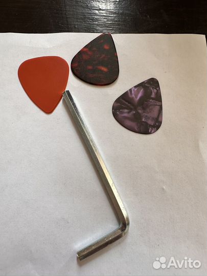 Акустическая гитара