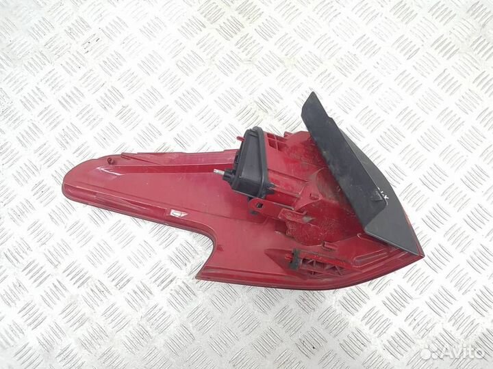 Фонарь задний правый Citroen C5