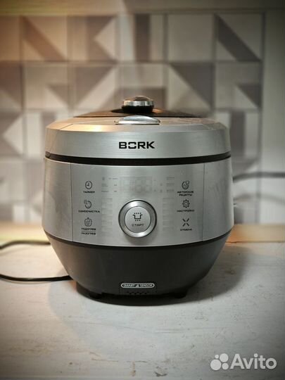 Мультиварка bork u 800