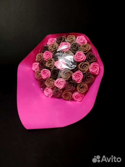 Букет 37 роз из Трёх Видов Шоколада