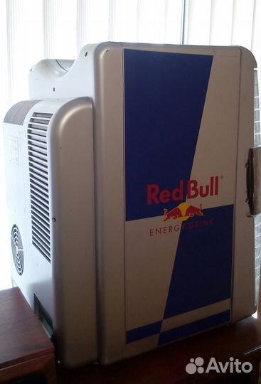 Холодильник барный Red Bull