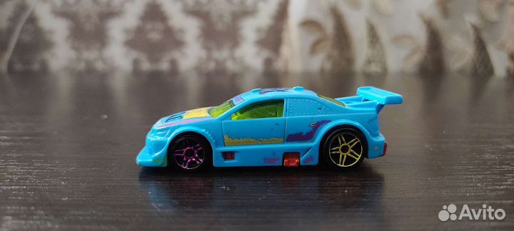 Машинка коллекционная hot-wheels