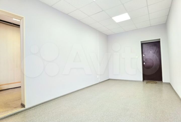 Офис 27 м с водой на 1-м этаже из 2-х кабинетов