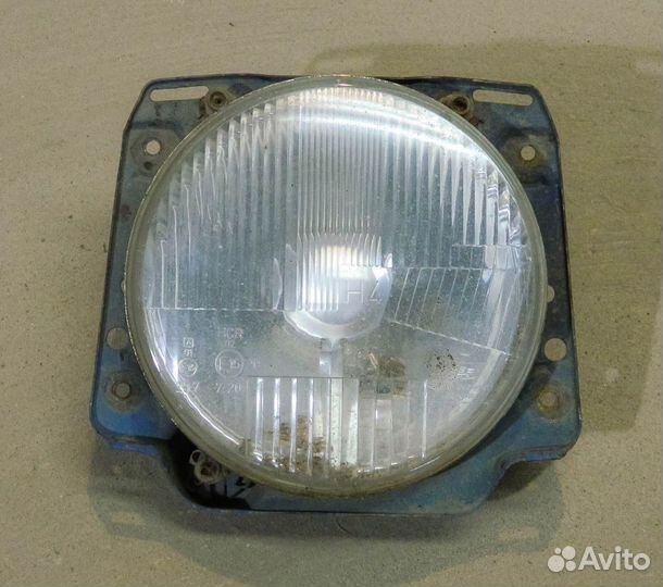 Фара левая/ правая VW Golf 2