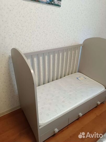 Детская кроватка Икея от 0 до 3 х лет+ матрас